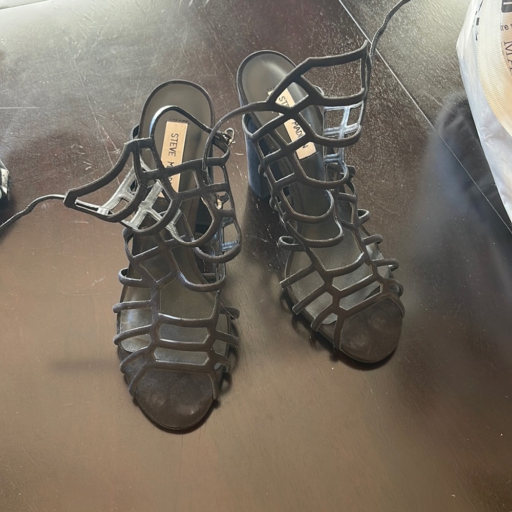 Steve Madden black heels